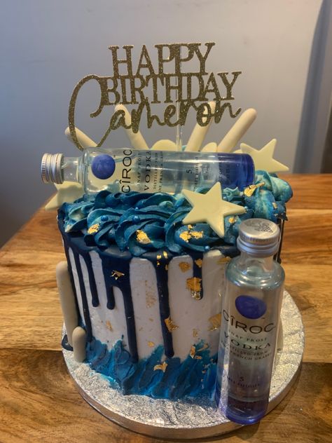 #craftychefscakes #dripcake #dripcakeideas Ciroc Cake, Vodka Birthday Cake Ideas, Au Vodka Birthday Cake, Tito’s Vodka Birthday Cake, Cake Vodka Drinks, Ciroc Vodka, Chef Cake, Vodka, Chef