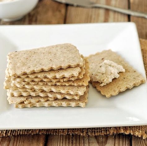 he crackers had the perfect crunch as traditional crackers, we were very pleased with the outcome including Daevyd. Rice Cracker Recipe, Flaxseed Crackers, Rice Flour Recipes, Healthy Crackers, Rice Crackers, Vegan Party, Brown Rice Flour, Vegan Crackers, Cracker Recipes