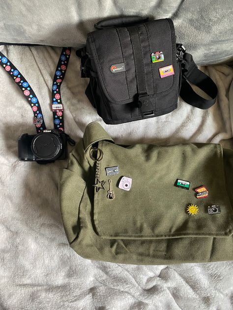 Camera Bag Aesthetic, Camera Photography Aesthetic, Photographers Bag, Aesthetic Backpack, Bag Pins, Friends Gif, Polaroid Pictures, Photography Aesthetic, Camera Equipment