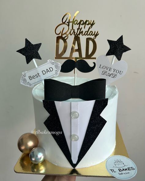 Who says birthday cakes can’t be classy? This tuxedo design is perfect for Dad’s big day! 🎂✨ 👔 Made with love for a special client. Here’s to celebrating the man in the suit! #CakeArt #BirthdayVibes #fatherlylove {Father’s Day Cake, Birthday Cake for Dad, Dad Tuxedo Cake, Custom Father’s Birthday Cake, Elegant Cake Design, Customized Cake, Tuxedo Theme Cake, Best Dad Cake, Black and White Cake, Happy Birthday Dad Cake, Dad Celebration Cake, Home Baker Custom Cake, Handcrafted Cakes, Luxury... Cake Design For Men Birthday, Cake Fathers Day, Happy Birthday Dad Cake, Birthday Cake Elegant, Cake For Dad, Birthday Cake For Father, Tuxedo Design, Black And White Cake, Elegant Cake Design