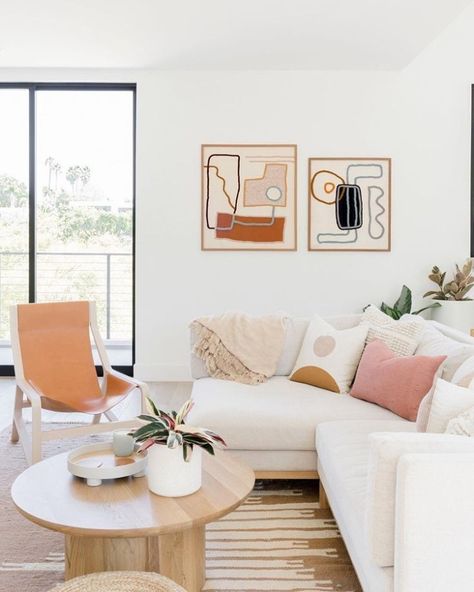 Hit the save button for that rainy day remodel. We're filing this under living room goals. Jasper Sectional in Heathered Weave Oatmeal… Spaces Photography, Modern Boho Living Room, Bohemian Modern, Home Styling, Modern Pillows, Living Room Design, Boho Living, Boho Living Room, Residential Design