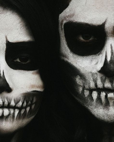 Halloween Shooting, Spooky Inspiration, Skeleton Aesthetic, Halloween Shoot, Skull Face Paint, Skull Couple, Locked Tomb, Skull Girl Tattoo, Halloween Couples