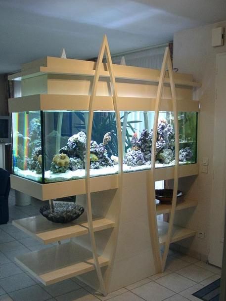 Réalisation d’un meuble d’aquarium Design :: . Aquarium Furniture Ideas, Idee Deco Aquarium, Futuristic Aquarium Design, Custom Fish Tank Stand, Rak Aquarium, Aquarium Design Ideas, Aquarium Stands, Wall Aquarium, Fish Tank Decor