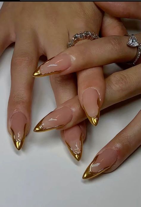 Soft Stiletto Nails, Cleopatra Nails, Greek Goddess Nails, Elegant Touch Nails, Golden Nails, Gold Nail Designs, Hello Nails, Formal Nails, Classy Nail Designs