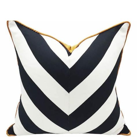 The Chic House Decor Black Wave Pillowcase freeshipping - The Chic House Decor Decorative Accessories 39.99 The Chic House Decor Black Wave Pillowcase Black And White Home, Gold Cushions, Luxury Cushions, Stripe Throw Pillow, Striped Throw, Black White Gold, White Home Decor, Shabby Chic Style, White Houses