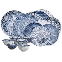 Service D'assiettes Et Bols 18 Pièces En Porcelaine De La Collection Majorelle. Ce Set Se Compose De : - 6 Grandes Assiettes Majorelle Diam 26 Cm (6 Designs) - 6 Assiettes À Dessert Majorelle Diam 21 Cm (6 Designs) - 6 Bols Majorelle Diam 12 Cm (3 Designs) Caractéristiques : Matière : 100% Porcelaine. Taille : Diamètre : Ø26 Cm, Ø21 Cm, Ø12 Cm Couleur : Bleu Et Blanc Vendu Par Lot De 18 Pièces Ce Lot Comprend Différents Imprimés. Vaisselle Compatible Au Micro-ondes & Lave-vaisselle. Nous Préconi Delft, Blue And White, Dessert, Sculpture, Tableware, Blue, Color