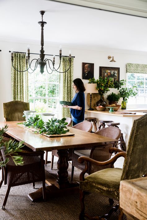 Country dining room with carver chairs in an interior designer’s home in the Southern Highlands. Photography Chris Warnes | Stylist: Ashley Pratt | Story: Australian House & Garden Cottages Interiors, Australian Country, Australian House, Carver Chair, Country Dining Rooms, Country Dining, Country Sampler, Country Retreat, Yellow House