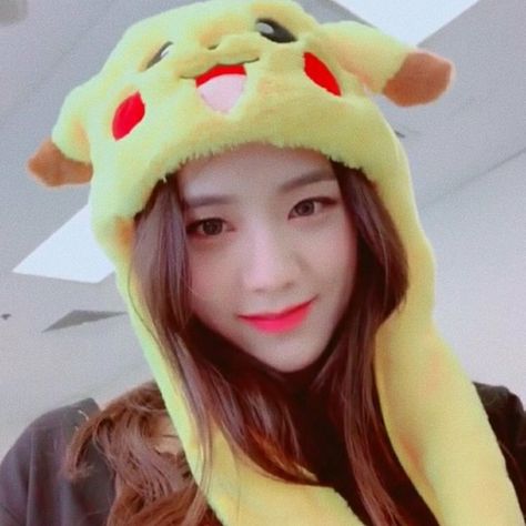 Jisoo Polaroid, Jisoo Icon, Miss Korea, Jisoo Blackpink, Bunny Ears, Kim Jisoo, Crochet Beanie, Bunny Ear, Blackpink Jisoo