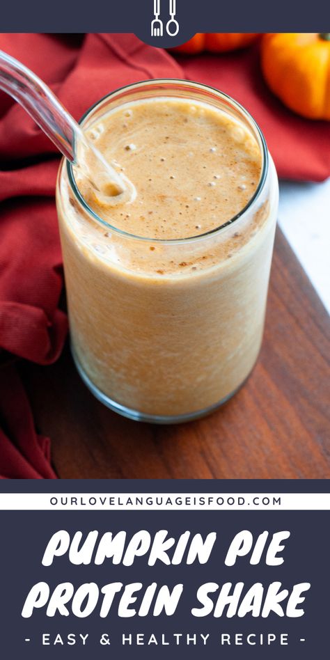 The best fall-themed protein shake! This pumpkin spice protein shake is great for pre- or post-workout, as a snack, or for a quick breakfast to go! Made with clean ingredients, this healthy pumpkin protein shake is a must-try for fall. Best Fall Drinks, Pumpkin Pie Protein Shake, Pumpkin Protein Shake, Pumpkin Smoothie Healthy, Pumpkin Shake, Easy Protein Shakes, Breakfast To Go, Pumpkin Pie Protein, Vegan Protein Shake