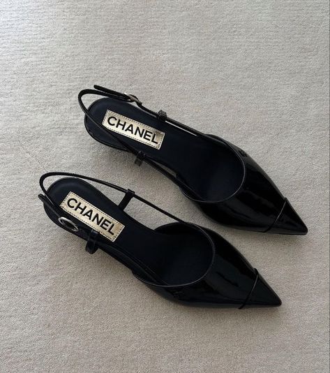 Chanel Stilettos, Chanel Black Heels, Chanel Kitten Heels, Vintage Chanel Heels, Heels Chanel, Chanel Heels, Marriage Ideas, Heels Designer, Heels Aesthetic