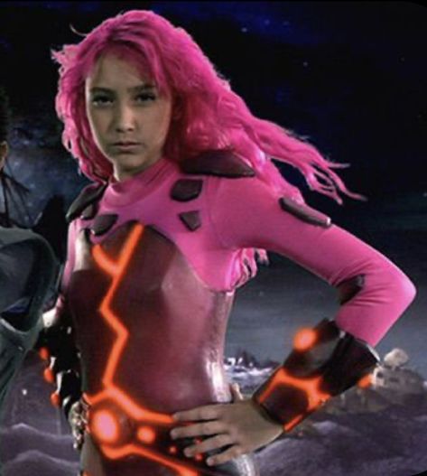 Sharkboy And Lavagirl Pfp, Lava Girl Pfp, Lava Girl Costume College, Lava Girl Costume Diy, Fusha Hair, Halloween Costumes Pink Hair, Characters With Pink Hair Halloween, Pink Hair Characters Halloween, Pink Hair Cartoon Character