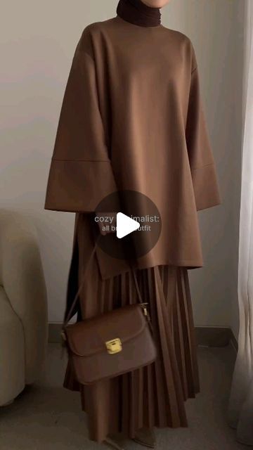 Cozy Minimalist, Brown Outfit, Modest Wear, Muslimah Fashion, Abaya Fashion, Modest Dresses, Minimalist Outfit, Modest Outfits, Hijab Fashion