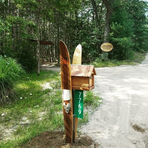 Refurbished old waterskiis,  and made a new mailbox.  Two Waters Woodworking Lake House Mailbox Ideas, Ski Repurpose, Water Ski Decor, Cottage Accessories, Ski Ideas, Home Mailboxes, Lake Theme, Diy Mailbox, Mailbox Ideas