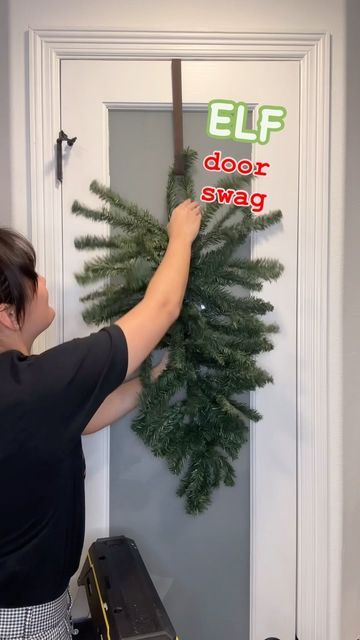 How To Make A Swag Out Of Garland, Front Door Christmas Swag, Grinch Door Wreath, Elf Wreath Ideas Diy, Front Door Christmas Decor Ideas Diy, Door Design Christmas, Diy Christmas Swag How To Make, Christmas Wreaths For Front Door Diy, Christmas Door Swags Diy