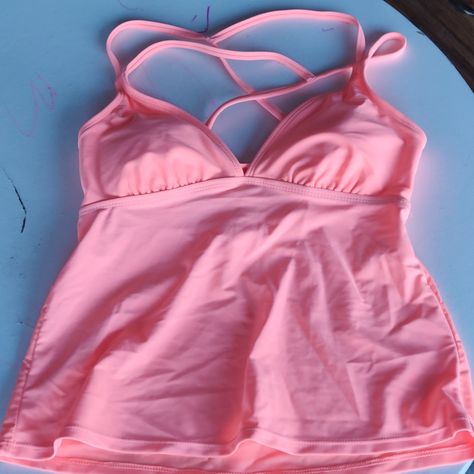 Peach Color Brand New Girls Swim Top Cute Tankini, Swimsuit Ideas, Beach Fit, Braces Colors, Girls Swim, Character Icons, 2000s Clothes, Street Clothing, Fabulous Outfits