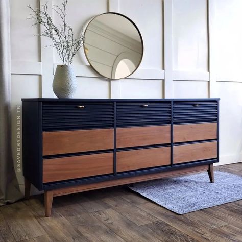 Jennifer | Furniture | Design | Flipping on Instagram: "Swipe for the before🤯🤯🤯 Picture New York City in the height of the booming Mid Century Modern movement, it was the epitome of that era. New architecture, modern minimalist designs and sleek lines. So it's only fitting that this mid century dresser made its way here from NYC. Manufactured by Bassett it's the quality you want with dovetail joinery, Oak primaries and Walnut veneer. Featuring nine full size drawers, it lacks no storage and w Mid Century Modern Dresser Redo, Paint Mid Century Modern Furniture, Mid Century Dresser Bedroom, Dresser Makeover Mid Century Modern, 9 Drawer Mcm Dresser Makeover, Mid Century Modern Bedroom Dresser, Two Tone Mid Century Dresser, Mid Century Modern Painted Dresser, Modern Wood Dresser