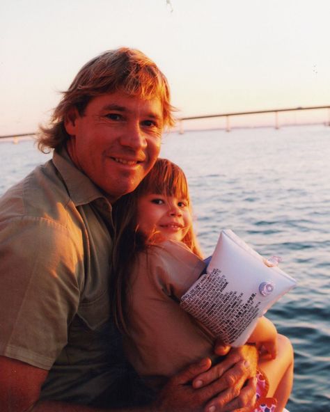 Bindi Irwin on Instagram: “Your legacy will live on forever. I love you for even longer. November 15, Steve Irwin Day.” Steve Irwin Day, Terri Irwin, Irwin Family, Robert Irwin, World Elephant Day, Crocodile Hunter, Bindi Irwin, Steve Irwin, Celebrity Baby