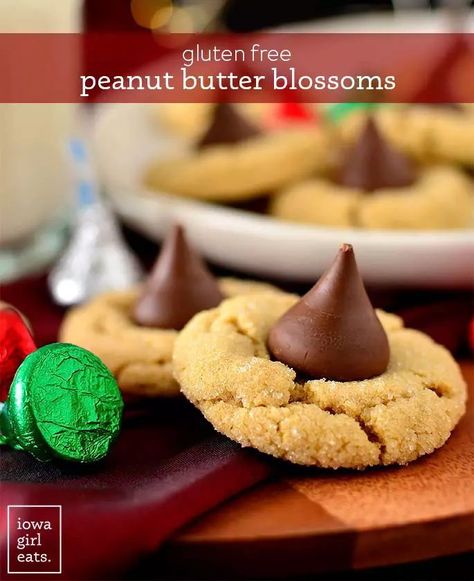 Peanut Butter Blossoms Recipe, Peanut Butter Kiss, Peanut Butter Blossom, Cookies Peanut Butter, Peanut Butter Kiss Cookies, Gluten Free Milk, Gluten Free Christmas Cookies, Peanut Butter Blossom Cookies, Blossom Cookies