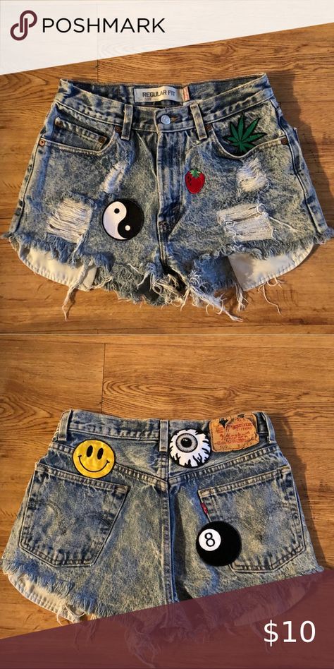 Jean Shorts With Designs, Patch Jean Shorts, Iron On Patches Jeans, Jean Shorts With Patches, Iron On Patch Jeans, Shorts With Patches, Patches On Jeans, Patches Jeans, Black 90s Fashion