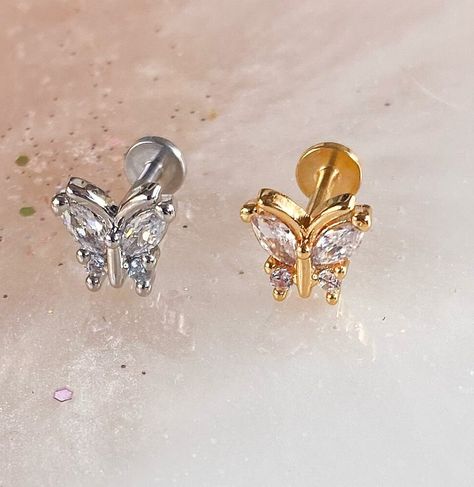 Crystal Dainty Butterfly Labret. Gold Or Silver. 16G. 6mm or 8mm. For Cartilage, Flat, and Tragus piercings. Philtrum Piercing, Lobe Piercings, Dainty Butterfly, Piercing Tragus, Tragus Piercing, Lobe Piercing, Tragus Piercings, Tragus, Jewelry Earrings Studs