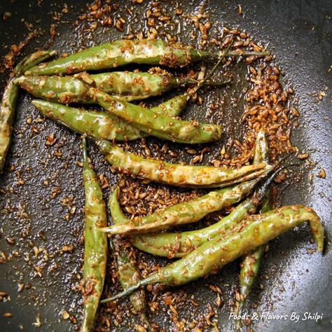 Mirchi Fry Chillies Recipes, Chilli Recipe, Jeera Rice, Pakora Recipes, Tamarind Chutney, Fried Green, Chilli Recipes, Paratha Recipes, Green Chilli