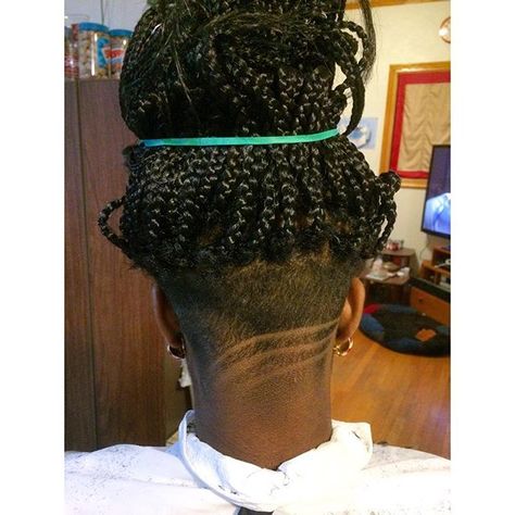 Badass Hairstyles, Box Braids Shaved Sides, Badass Haircut, Women's Undercut, Undercut Hair Designs, Braids With Fade, Shaved Designs, Hair Trends 2015, Braids With Shaved Sides