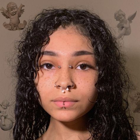 Face piercings Middle Lip Piercing, Face Dermal Piercing, Nose Bridge Piercing, Dream Piercings, Upper Lip Piercing, Pretty Piercings, Piercings Nose, Mouth Piercings, Bridge Piercing