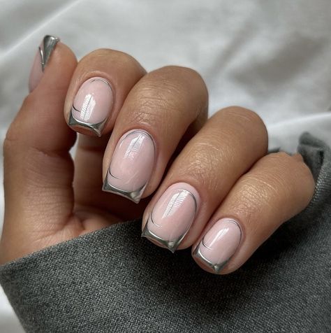 Simple Biab Nail Art, Short Acrylic Nails With Design, Short Square Oval Nails, Nude Short Nails Ideas, Square Nail Art Designs, Overlay Nails, Acrylic Nails Nude, Minimal Nails Art, December Nails