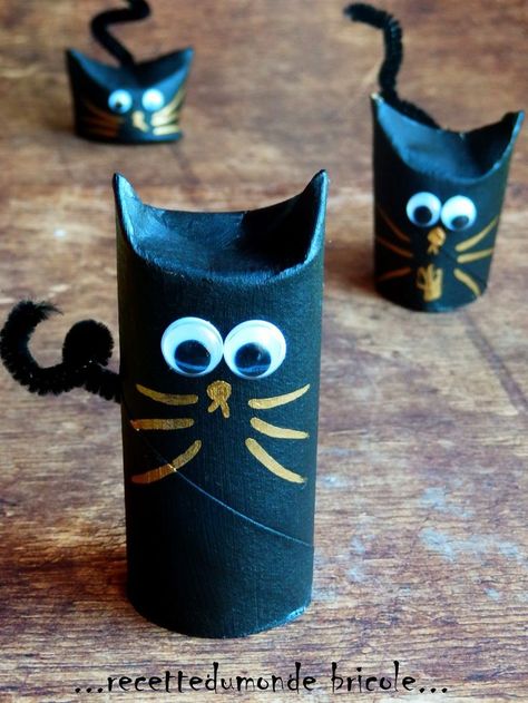 Toilet Paper Roll Cat Craft  5 fun toilet paper roll crafts - Lovebugs  and Postcards Fun Toilet, Paper Roll Crafts Diy, Inexpensive Crafts, Toilet Paper Crafts, Toilet Paper Rolls, Manualidades Halloween, Toilet Paper Roll Crafts, Paper Roll Crafts, Paper Towel Roll Crafts