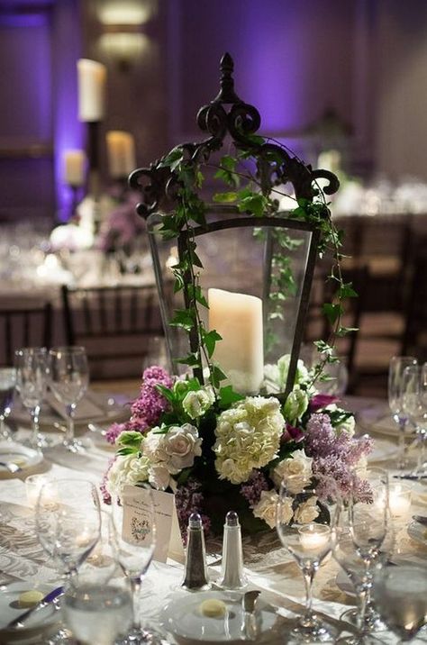 Victorian Table Centerpieces, New Orleans Centerpieces, Lamp Centerpiece Wedding, Victorian Centerpieces, Prom Centerpiece Ideas, Twilight Wedding Theme, Cool Centerpieces, Enchanted Forest Centerpieces, Victorian Prom