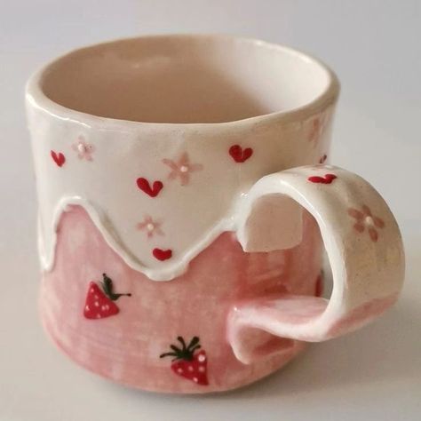 Cute Teapots, Teacups Aesthetic, Cup Decoration Ideas, Tea Cup Ideas, Cute Mug Ideas, Cups Designs Ideas, Pottery Art Ideas, Clay Cup Ideas, Cute Utensils