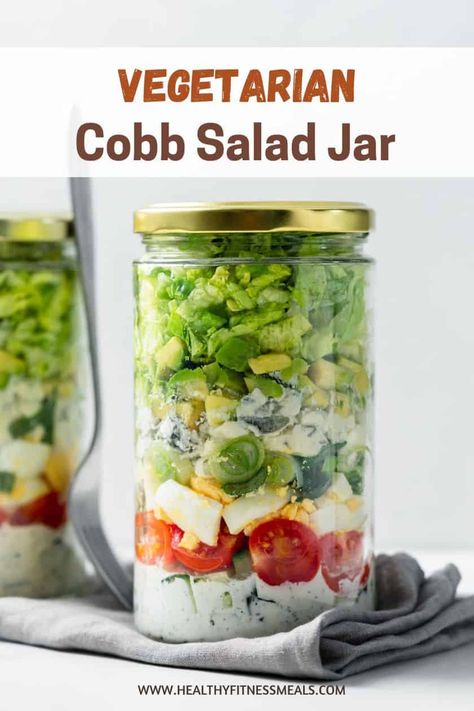 Vegetarian Cobb Salad Jar Cob Salad, Superfood Salad, Grain Salad, Make Ahead Lunches, Salad In A Jar, Health Recipes, Clean Food, Plant Based Protein, Food App