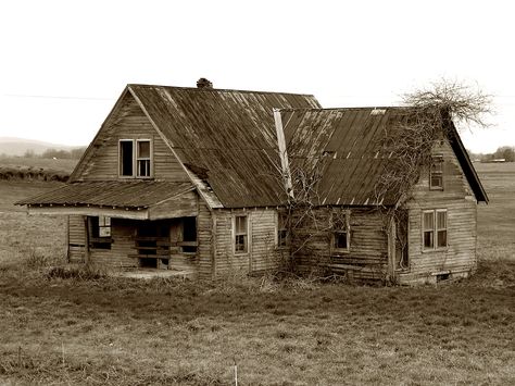 Christmas Meditation, Fitness Pictures, Old Abandoned Buildings, Meditation Rooms, Spell Books, Old Abandoned Houses, Norse Symbols, Dark Angels, Lotus Mandala