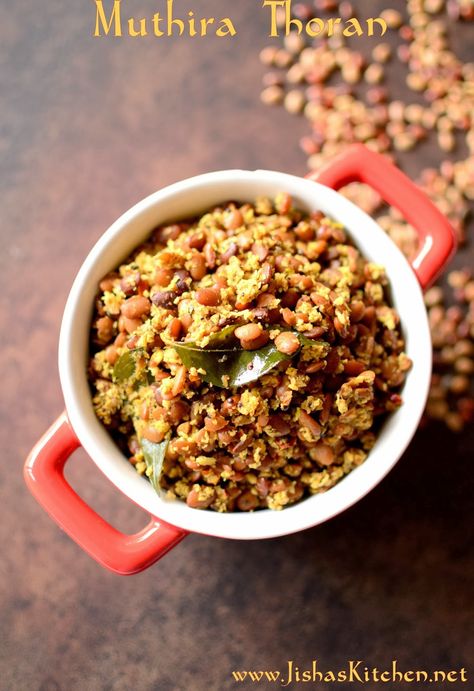 Muthira Thoran / Kerala style horse gram stir fry - Indian Recipes, Kerala Nadan Recipes, Kuttanadan Recipes Kerala Special, Horse Gram, Dry Curry, Comfort Meals, Kerala Recipes, Green Gram, Indian Side Dishes, Indian Veg Recipes, Indian Dinner