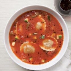 Ravioli & Vegetable Soup - EatingWell.com 30 Minute Soup Recipes, Ravioli Soup, 500 Calorie, 1200 Calories, Vegetable Soup Recipes, Diet Meal, Bowl Of Soup, Idee Pasto Sano, Diet Meal Plans