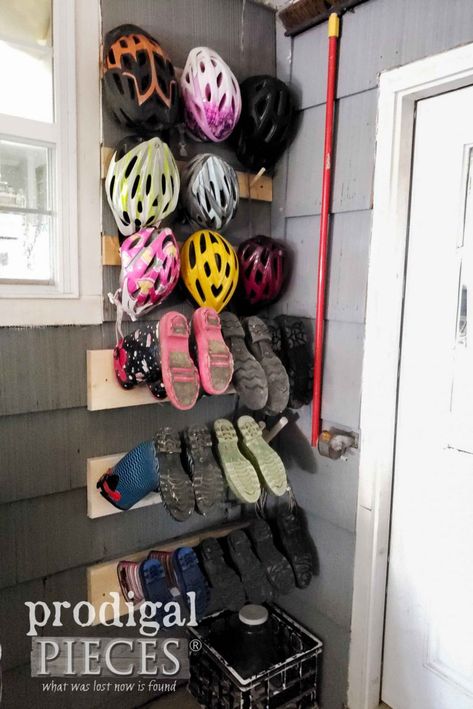 Garage Helmet Storage, Helmet Storage Garage, Helmet Storage Ideas, Ski Closet, Diy Boot Rack, Bike Helmet Storage, Motorcycle Helmet Rack, Declutter Garage, Garage Lockers