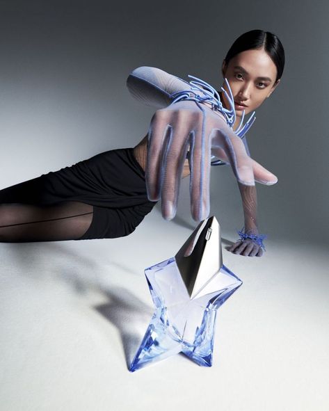 Mugler Fragrances (Mugler) Mugler Fashion, Fragrance Campaign, Mugler Angel, Wear Perfume, Modern Muse, Angel Aesthetic, Fashion Aesthetics, New Fragrances, Womens Fragrances