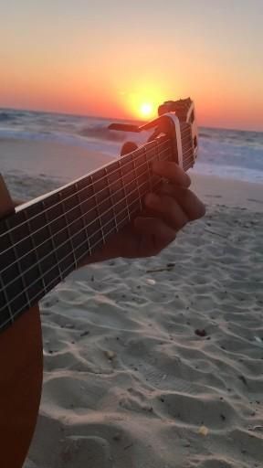 Music Saved My Life, Books For Beginners, River Flow In You, Learn Guitar Chords, Guitar Books, Guitar Lessons Songs, Acoustic Guitar Music, Music Tutorials, Guitar Chords For Songs