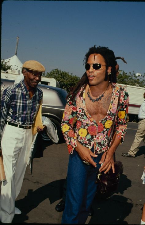 70s Fashion Men, Head Turning Outfits, Winter Date Outfits, Lisa Bonet, Neo Soul, Zoe Kravitz, Lenny Kravitz, Mtv Video Music Award, Kylie Minogue