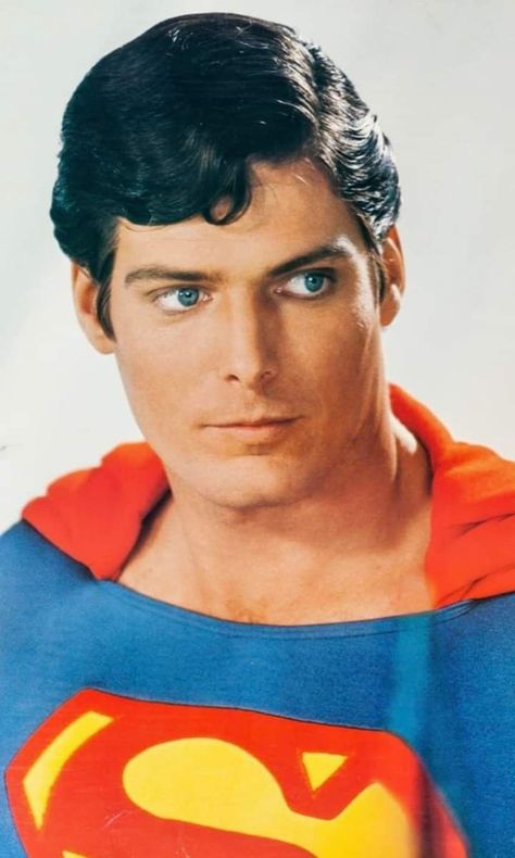 Superman Portrait, Old Superman, Superman Actors, Original Superman, Christopher Reeve Superman, Superman 2, Action Comics 1, Superman Movies, Dc Comics Wallpaper