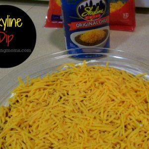 Skyline Dip, Skyline Chili Dip, Chili Dip Recipes, Chili Cheese Dip, Cincinnati Chili, Chili Dip, Slow Cooker Freezer Meals, Dips And Appetizers, Easy Chili