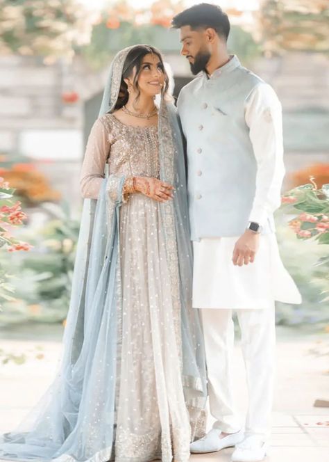 outfit matching (this but lilac) Lilac Nikkah, Lilac Lengha Bridal, Lilac Nikkah Dress, Baat Pakki Outfit, Lilac Wedding Dress Pakistani, Lilac Pakistani Dress, Lilac Pakistani Outfit, Nikkah Ceremony, Baat Pakki