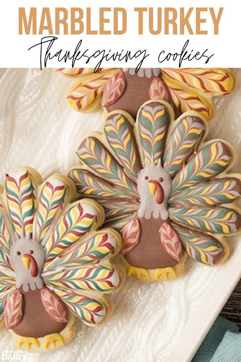 Turkey Iced Cookies, Thanksgiving Cookie Decorating Ideas, Thanksgiving Decorative Cookies, Thanksgiving Cookies Buttercream, Thanksgiving Meringue Cookies, Turkey Cookies Royal Icing, Fall Decorated Cookies Royal Icing, Turkey Sugar Cookies Decorated, Turkey Cookies Decorated