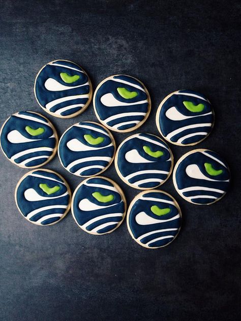 Seahawks Sugar Cookies Seahawks Cupcakes, Superbowl Cookies, Seahawks Cake, Decorated Cookies Ideas, Seahawks Party, Super Bowl Cookies, Seahawks Logo, Football Cookies, Seattle Seahawks Logo