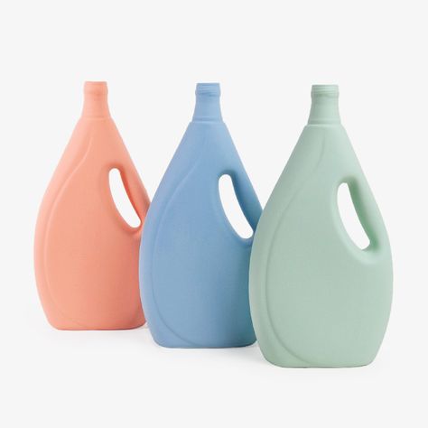 Dutch artist Foekje Fleur van Duin, plastic detergent bottles pulled from the canals in Rotterdam are commemorated in durable, natural colored porcelain. The outside of the stained porcelain is bisque which gives a matte finish similar to plastic. $48 each from Foekje Fleu. Remodelista Stationery Desk, Detergent Bottles, Modern Stationery, Packaging Ideas Business, Interior Design Guide, Cosmetic Design, Desk Supplies, Plastic Design, Design Essentials