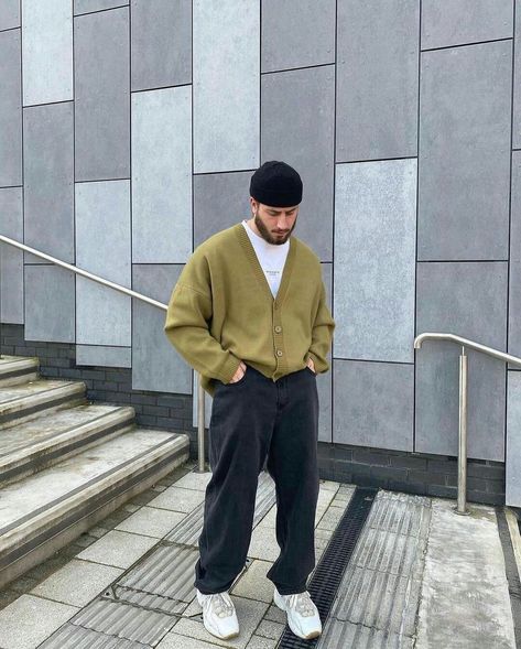 Cardigan Men Outfit Street Styles, Black Cardigan Outfit Aesthetic, Oversized Outfit Men, Black Cardigan Outfit, Cardigan Outfit Aesthetic, Light Clothes, Mens Aesthetic, Male Outfits, Boys Outfits