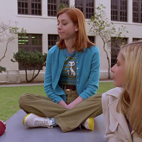 Willow Rosenberg Outfits, Buffy Fashion, Willow Buffy, Willow Rosenberg, Buffy Style, Costume Inspo, Alyson Hannigan, Girl Fits, Buffy The Vampire Slayer