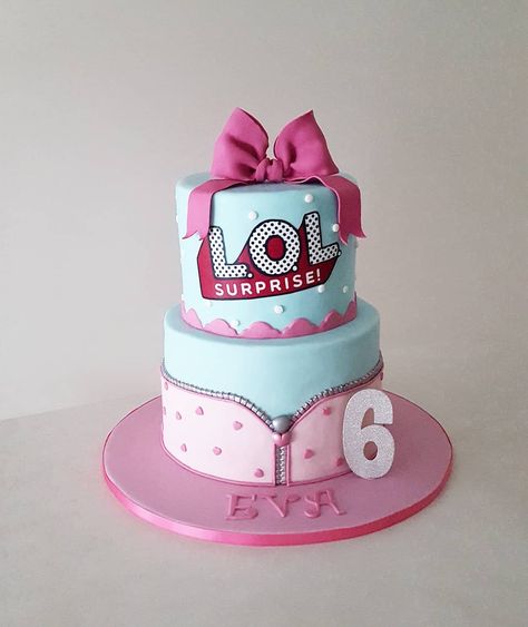 L O L Surprise Cake, Surprise Birthday Party Decorations, Surprise Party Themes, Melon Cake, Lol Doll Cake, Mickey Cakes, Mermaid Birthday Cakes, Surprise Cake, Funny Birthday Cakes