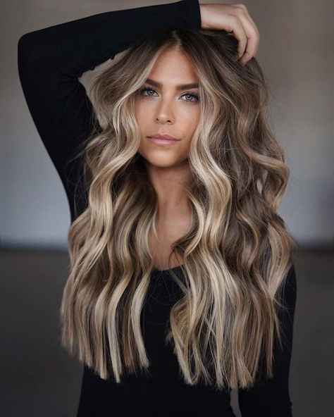 Money Piece And Highlights, Colored Money Piece, Colored Money Piece Hair, Blonde Money Piece, Money Piece Hair, Trend Ideas, Brunette Hair With Highlights, Money Piece, Hair Adviser