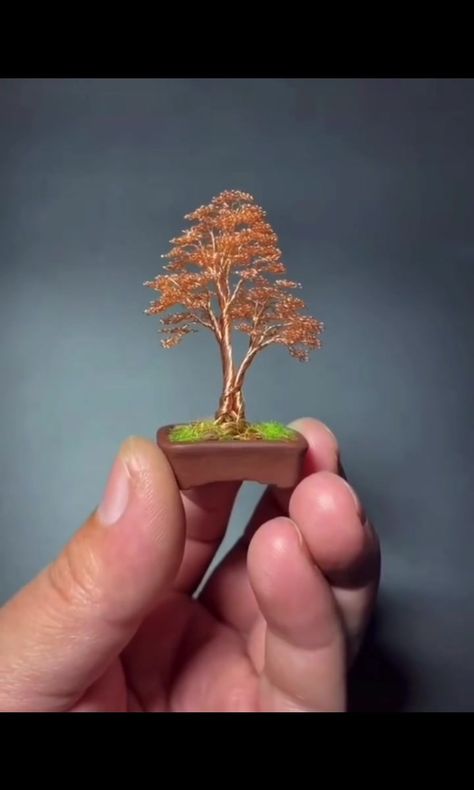 Wire Bonsai Tree, Bonsai Wire, Wire Bonsai, Tree Tutorial, Copper Wire Art, Kraf Kertas, Wire Art Sculpture, Seni Dan Kraf, Paper Craft Diy Projects